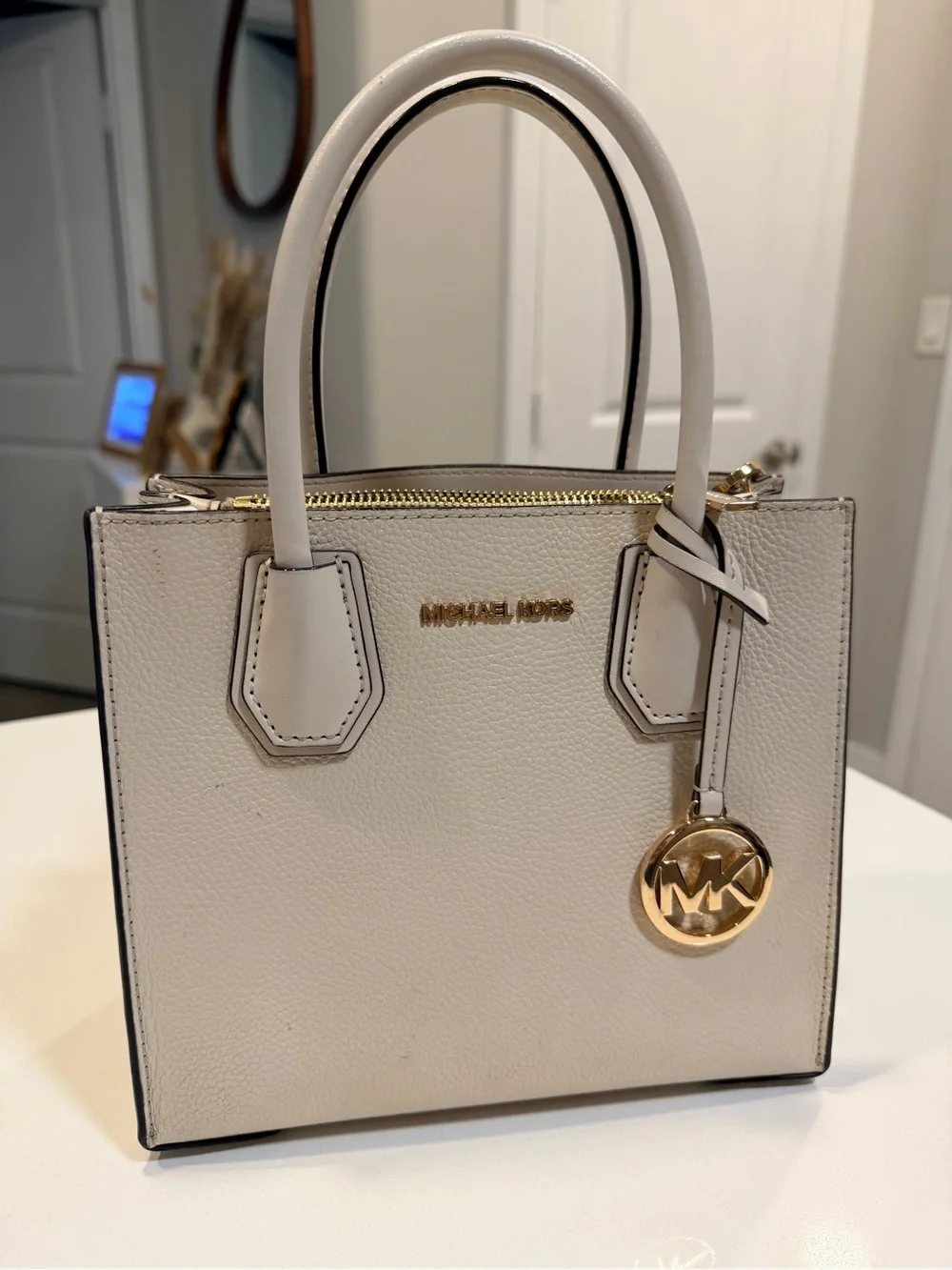 Michael Kors Mercer Small Cream Pebbled Leather Satchel Handbag Gold Hardware
